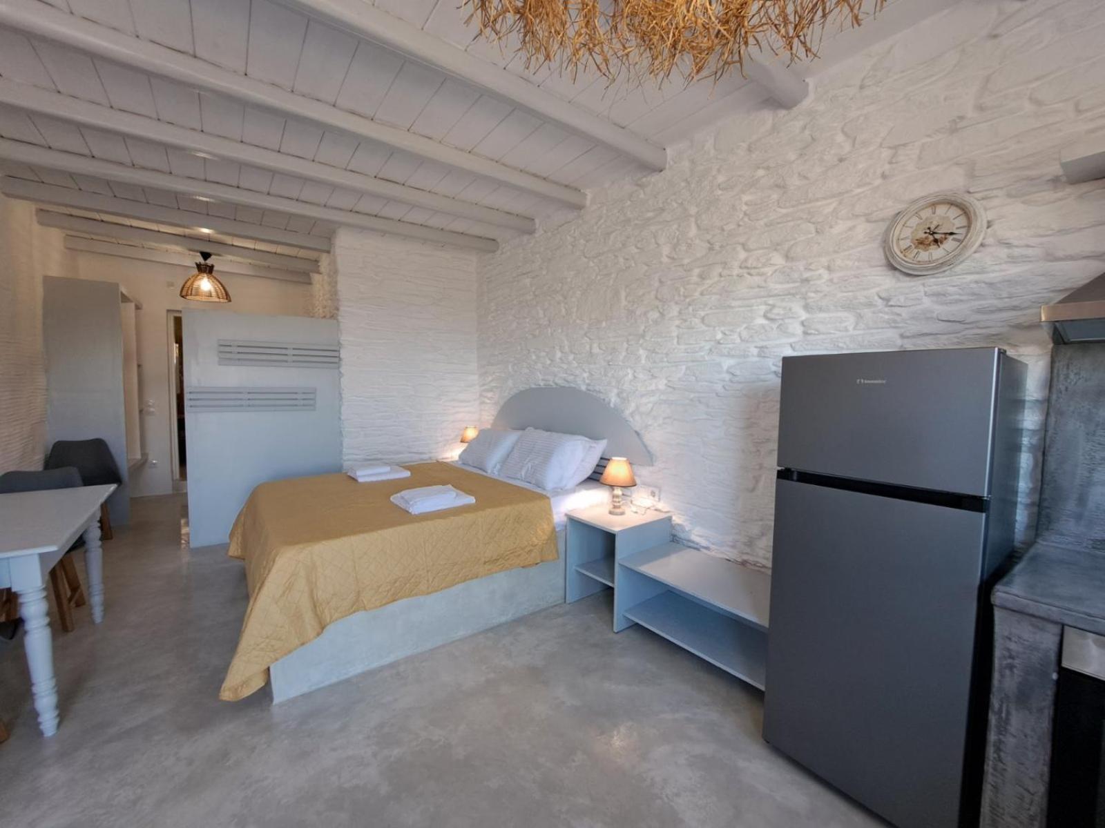 Richie'S Sea View Romantic Residences Ipsila Экстерьер фото