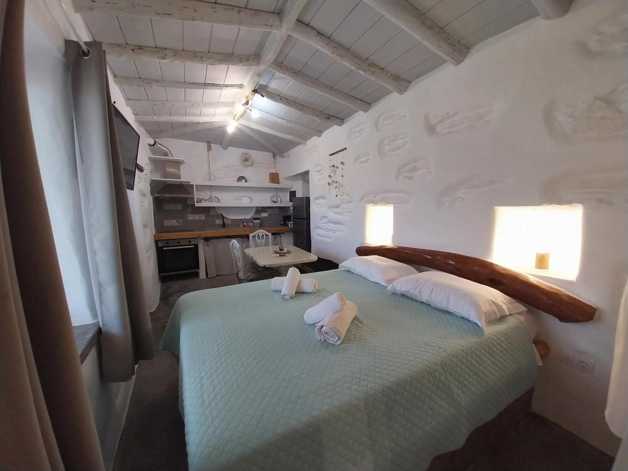 Richie'S Sea View Romantic Residences Ipsila Экстерьер фото