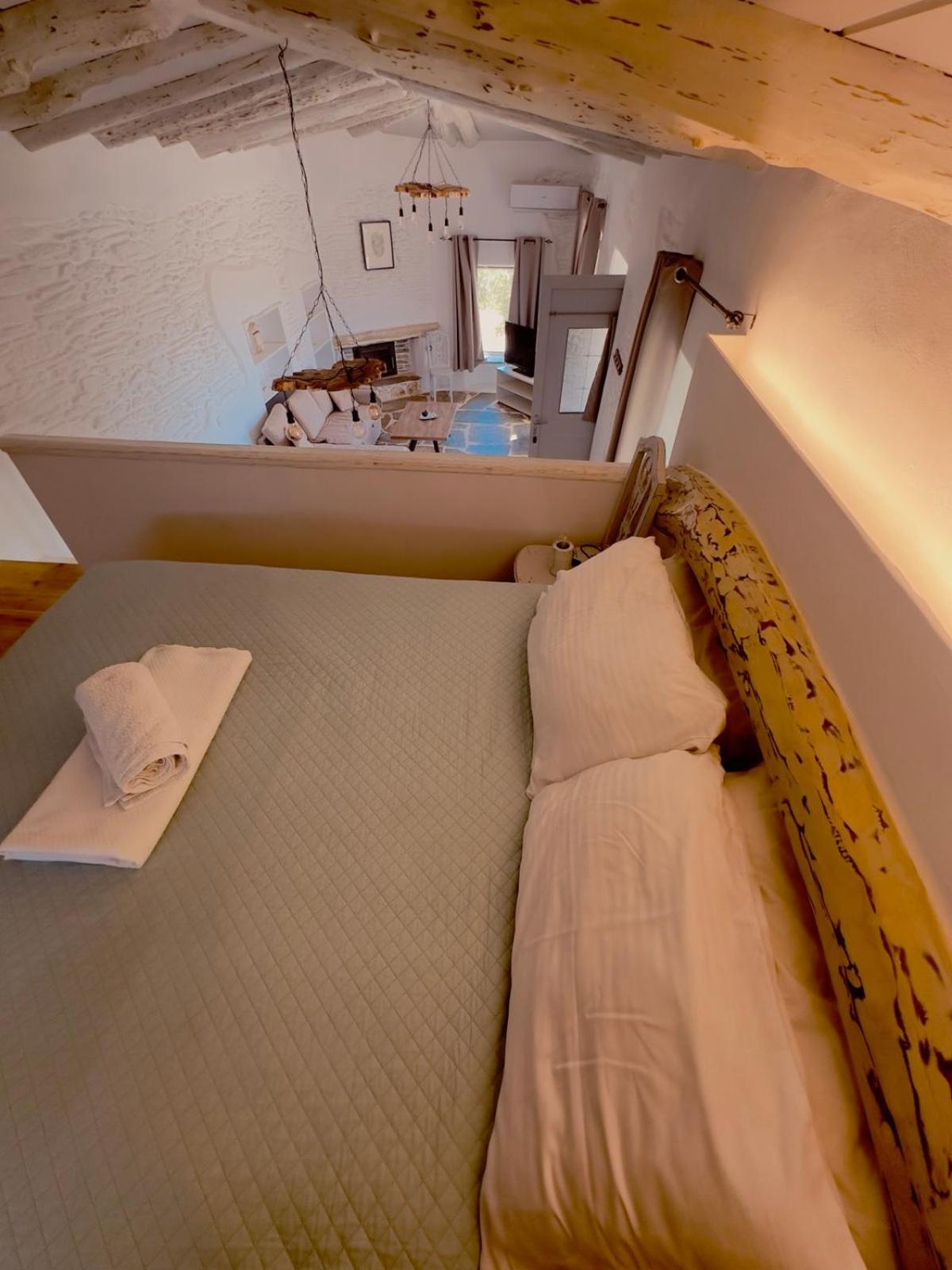 Richie'S Sea View Romantic Residences Ipsila Экстерьер фото